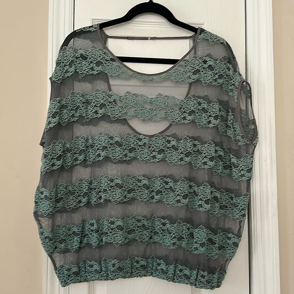 🔹FREE PEOPLE🔹 Floral Lace/Mesh Top size XS